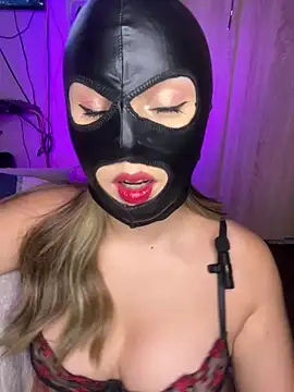 Snapshot of MasterAlexSlavekate chatting on 02-14-26, 01:35 MasterAlexSlavekate online show from 02-14-26, 01:35