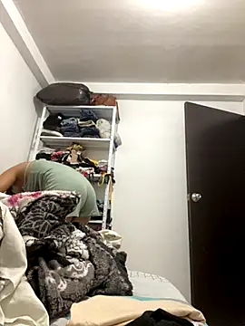 Jimenaa ink online show from 10-31-25, 07:37