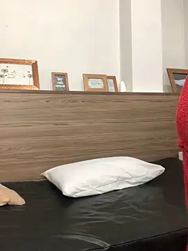 Snapshot of Veka_Litox chatting on 11-01-25, 07:27 Veka Litox online show from 11-01-25, 07:27