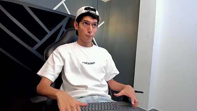 Niick Carter online show from 11-10-25, 11:26