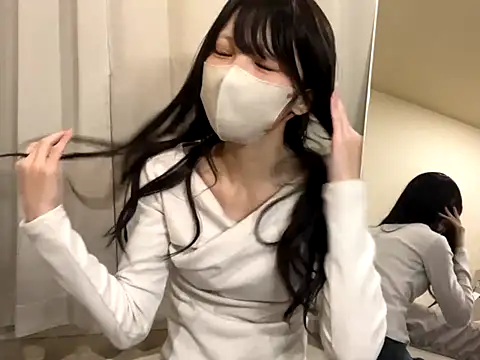 eroeroMiYUeroeo online show from 11-04-25, 09:08