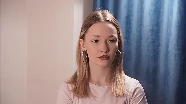 Snapshot of GaryKanney chatting on 10-29-25, 04:48 GaryKanney online show from 10-29-25, 04:48