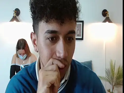 Snapshot of theo_grey chatting on 12-03-25, 01:20 theo grey online show from 12-03-25, 01:20