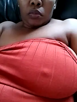 Snapshot of Fancy-Face26 chatting on 11-19-25, 03:23 Fancy-Face26 online show from 11-19-25, 03:23