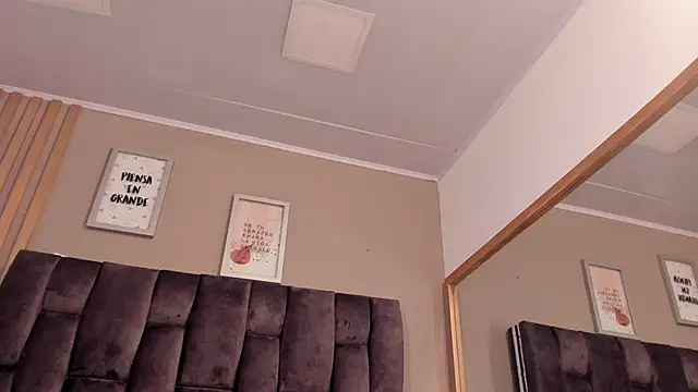 Snapshot of alana__ramos chatting on 11-08-25, 01:11 alana ramos online show from 11-08-25, 01:11