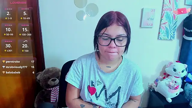 Snapshot of Emma_boo chatting on 11-01-25, 03:36 Emma boo online show from 11-01-25, 03:36