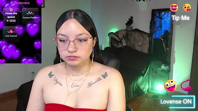 Snapshot of _anne_hot21 chatting on 11-04-25, 06:51 anne hot21 online show from 11-04-25, 06:51