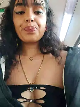 Moon And Sunn online show from 11-11-25, 01:55