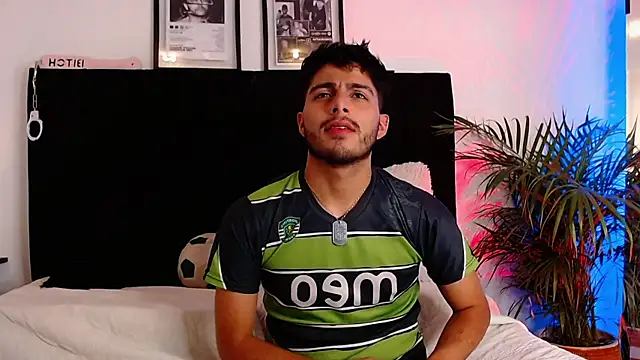 Snapshot of jaiden_thoner chatting on 11-20-25, 05:18 jaiden thoner online show from 11-20-25, 05:18