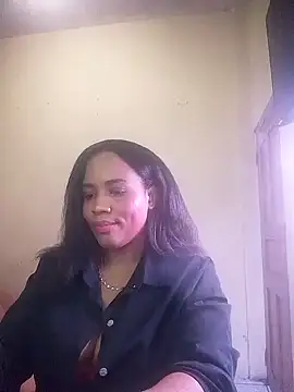 Snapshot of Diosa339 chatting on 11-25-25, 02:28 Diosa339 online show from 11-25-25, 02:28