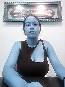 gygyfox online show from 11-18-25, 07:29