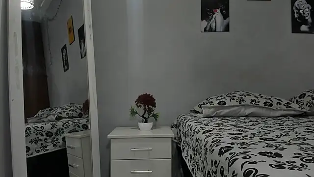 Snapshot of sexynova_93 chatting on 11-28-25, 08:11 sexynova 93 online show from 11-28-25, 08:11