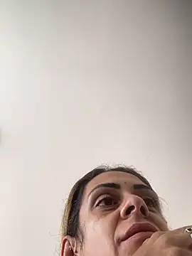 Snapshot of sabrinaneves chatting on 02-05-26, 04:22 sabrinaneves online show from 02-05-26, 04:22