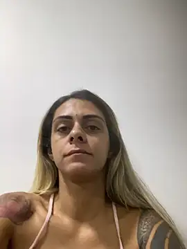 Snapshot of sabrinaneves chatting on 02-13-26, 01:51 sabrinaneves online show from 02-13-26, 01:51