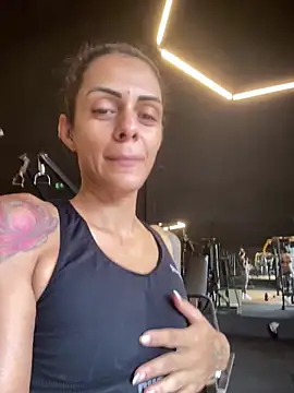 Snapshot of sabrinaneves chatting on 02-16-26, 04:03 sabrinaneves online show from 02-16-26, 04:03