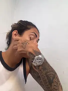 Snapshot of sabrinaneves chatting on 03-03-26, 12:11 sabrinaneves online show from 03-03-26, 12:11