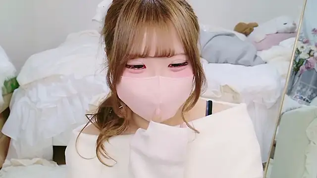 Snapshot of Ichiru_xsc chatting on 12-22-25, 06:43 Ichiru xsc online show from 12-22-25, 06:43