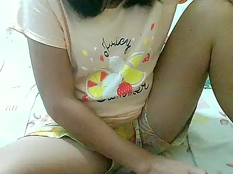 nhicole4u online show from 12-01-25, 11:37