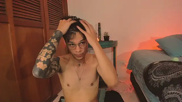 estmonnn online show from 11-09-25, 12:20