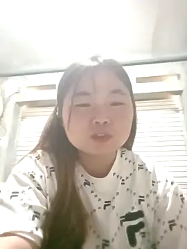 Snapshot of matbiec- chatting on 10-29-25, 03:20 matbiec- online show from 10-29-25, 03:20