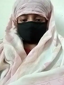 Quenn-Jiya752 online show from 11-01-25, 07:32