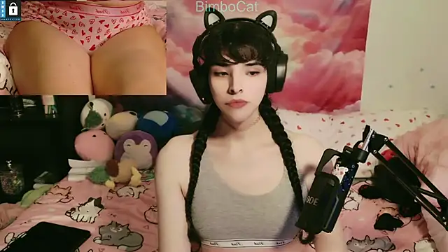 Snapshot of BimboCat chatting on 11-01-25, 07:27 BimboCat online show from 11-01-25, 07:27
