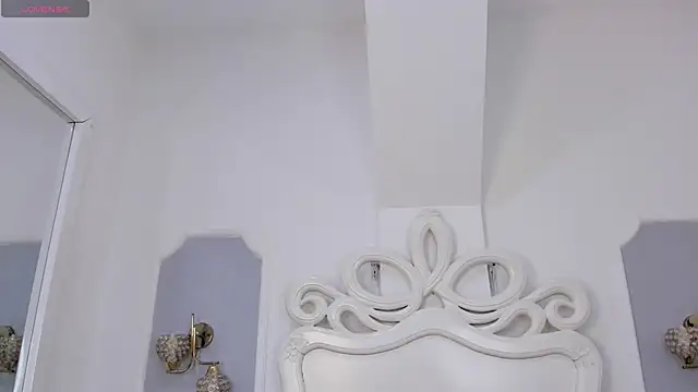 Snapshot of roxana_scott1 chatting on 03-03-26, 03:45 roxana scott1 online show from 03-03-26, 03:45