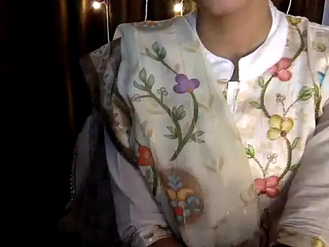 Snapshot of 0112_Baby chatting on 10-29-25, 07:21 0112 Baby online show from 10-29-25, 07:21