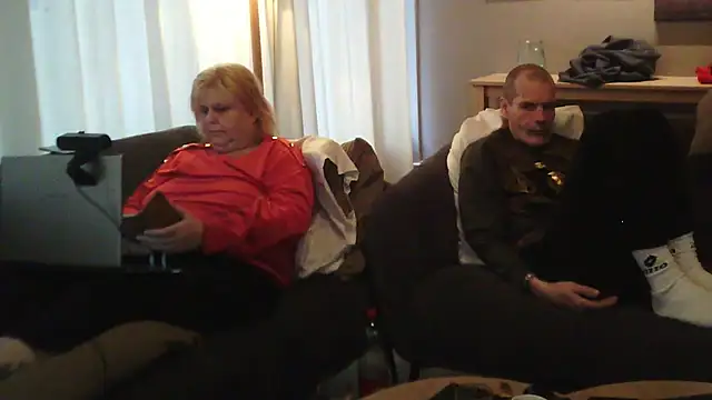 Sylviastar46 online show from 11-27-25, 08:38