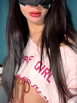 trinhvutrinh online show from 12-15-25, 01:48