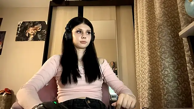 Snapshot of AnGallo chatting on 11-07-25, 06:08 AnGallo online show from 11-07-25, 06:08