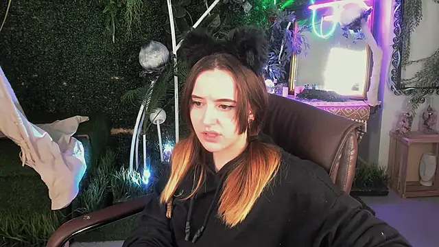 IreneBailey online show from 11-09-25, 09:07