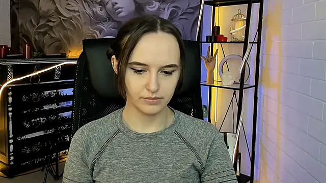 IreneBailey online show from 11-13-25, 09:08