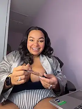 Snapshot of kennedylorel chatting on 11-04-25, 01:54 kennedylorel online show from 11-04-25, 01:54