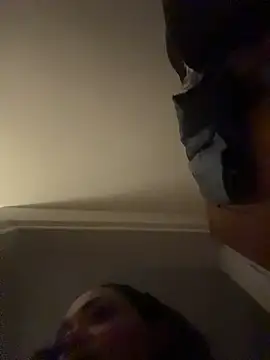 Snapshot of kennedylorel chatting on 11-05-25, 10:43 kennedylorel online show from 11-05-25, 10:43