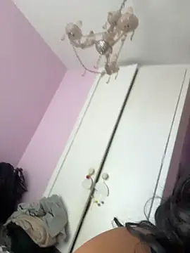 Snapshot of kennedylorel chatting on 11-20-25, 01:22 kennedylorel online show from 11-20-25, 01:22