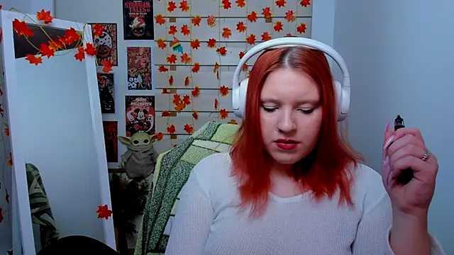 Snapshot of FoxPlayXX chatting on 11-27-25, 11:07 FoxPlayXX online show from 11-27-25, 11:07