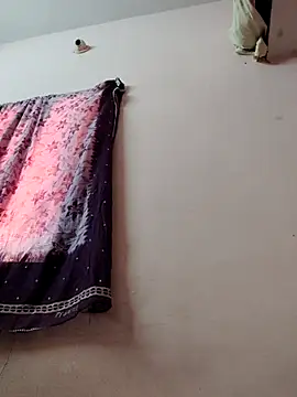 pujapujarrrr online show from 11-19-25, 10:15