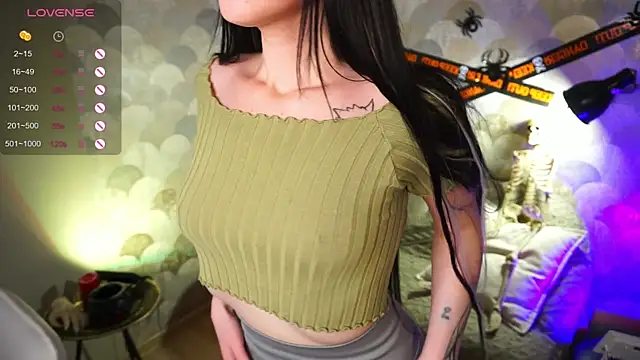 Snapshot of xannybunny_ chatting on 10-30-25, 02:51 xannybunny online show from 10-30-25, 02:51