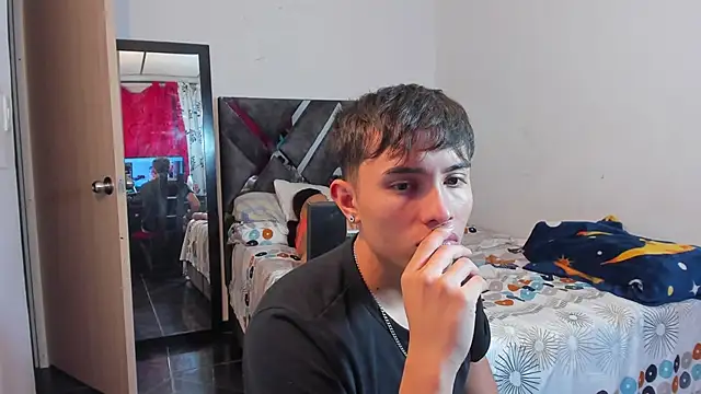 MollyandFher online show from 11-22-25, 03:27