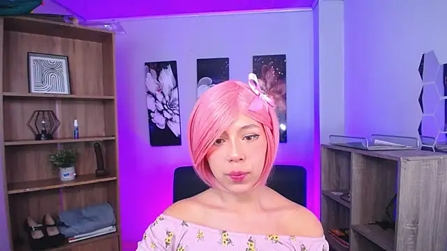 Snapshot of roseefancy19 chatting on 11-21-25, 12:15 roseefancy19 online show from 11-21-25, 12:15