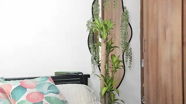 MailynAndNick online show from 03-17-26, 02:31