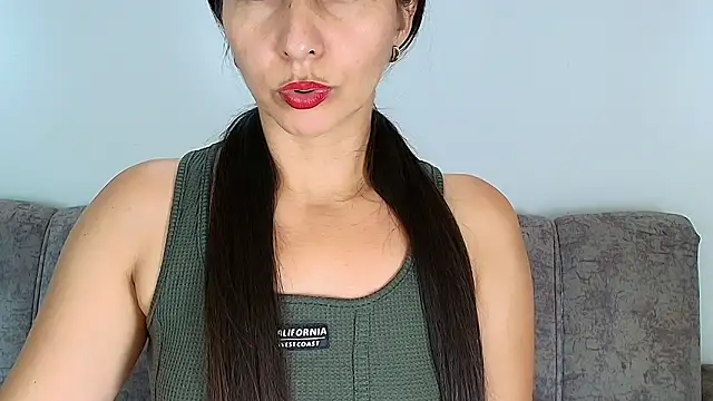 Snapshot of alana_pink95 chatting on 11-13-25, 07:02 alana pink95 online show from 11-13-25, 07:02