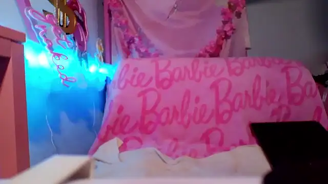 Snapshot of PrincessKDoll chatting on 11-04-25, 09:41 PrincessKDoll online show from 11-04-25, 09:41