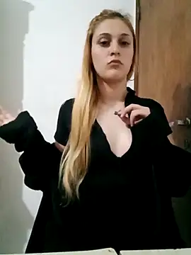 Snapshot of larubia_arg chatting on 11-05-25, 04:01 larubia arg online show from 11-05-25, 04:01