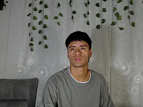 Snapshot of connor_michael01 chatting on 11-29-25, 02:58 connor michael01 online show from 11-29-25, 02:58