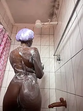 Snapshot of SP1CY_MOMMY chatting on 12-22-25, 10:45 SP1CY MOMMY online show from 12-22-25, 10:45