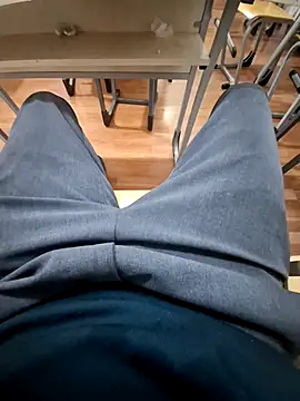 Snapshot of ZAminn6789 chatting on 11-18-25, 04:00 ZAminn6789 online show from 11-18-25, 04:00