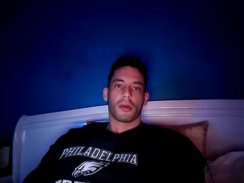 Snapshot of Lust_shark chatting on 11-30-25, 01:31 Lust shark online show from 11-30-25, 01:31