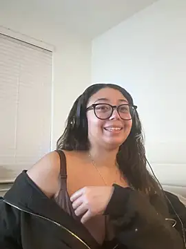 minha baby online show from 02-15-26, 07:51